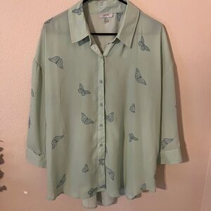 Cupio Light Green Shirt with Butterfly Design Size XL
